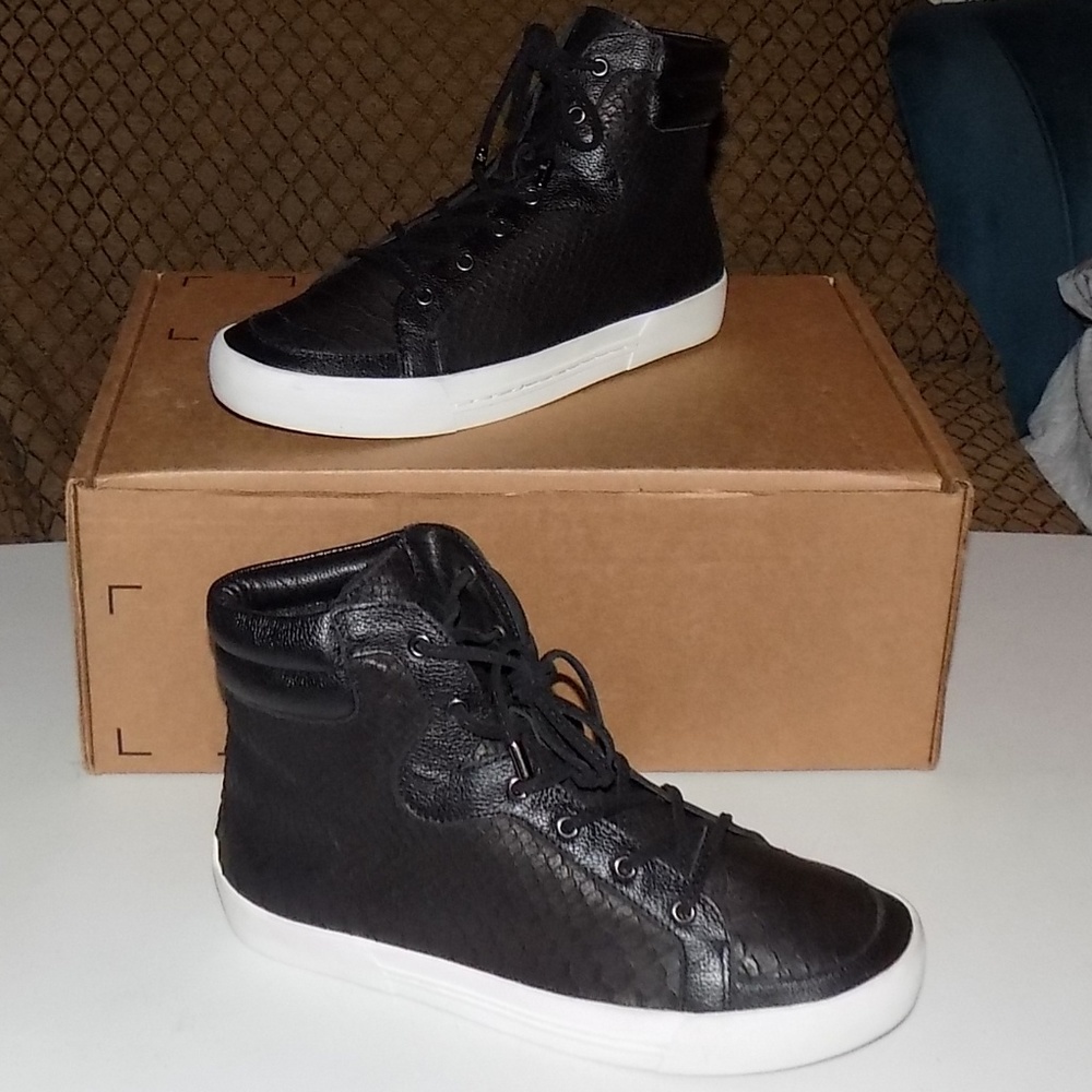 New Joie Devon Snake Embossed leather